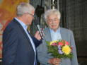 Dieter Kestin mit Moderator Ralf Jußen